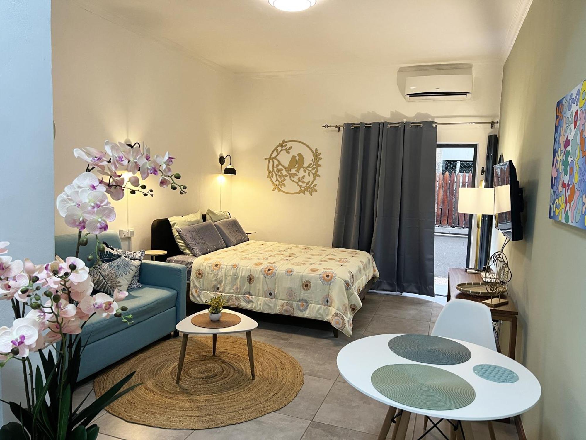 Newly Renovated Studio Apartment With Rooftop Pool, Few Steps To The Beach Flic-en-Flacq Exterior foto