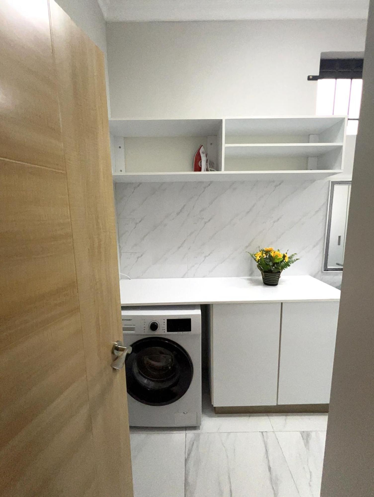 Newly Renovated Studio Apartment With Rooftop Pool, Few Steps To The Beach Flic-en-Flacq Exterior foto