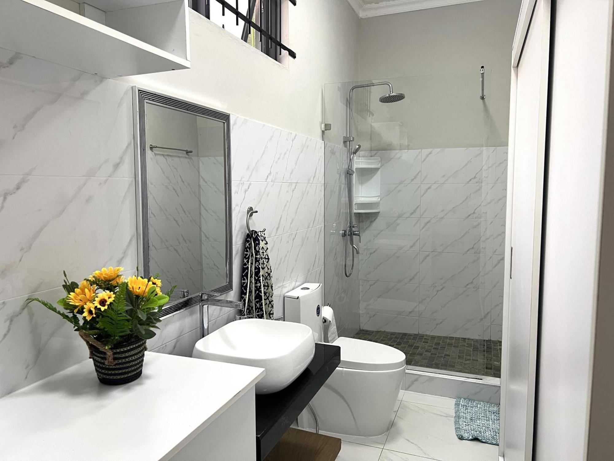 Newly Renovated Studio Apartment With Rooftop Pool, Few Steps To The Beach Flic-en-Flacq Exterior foto